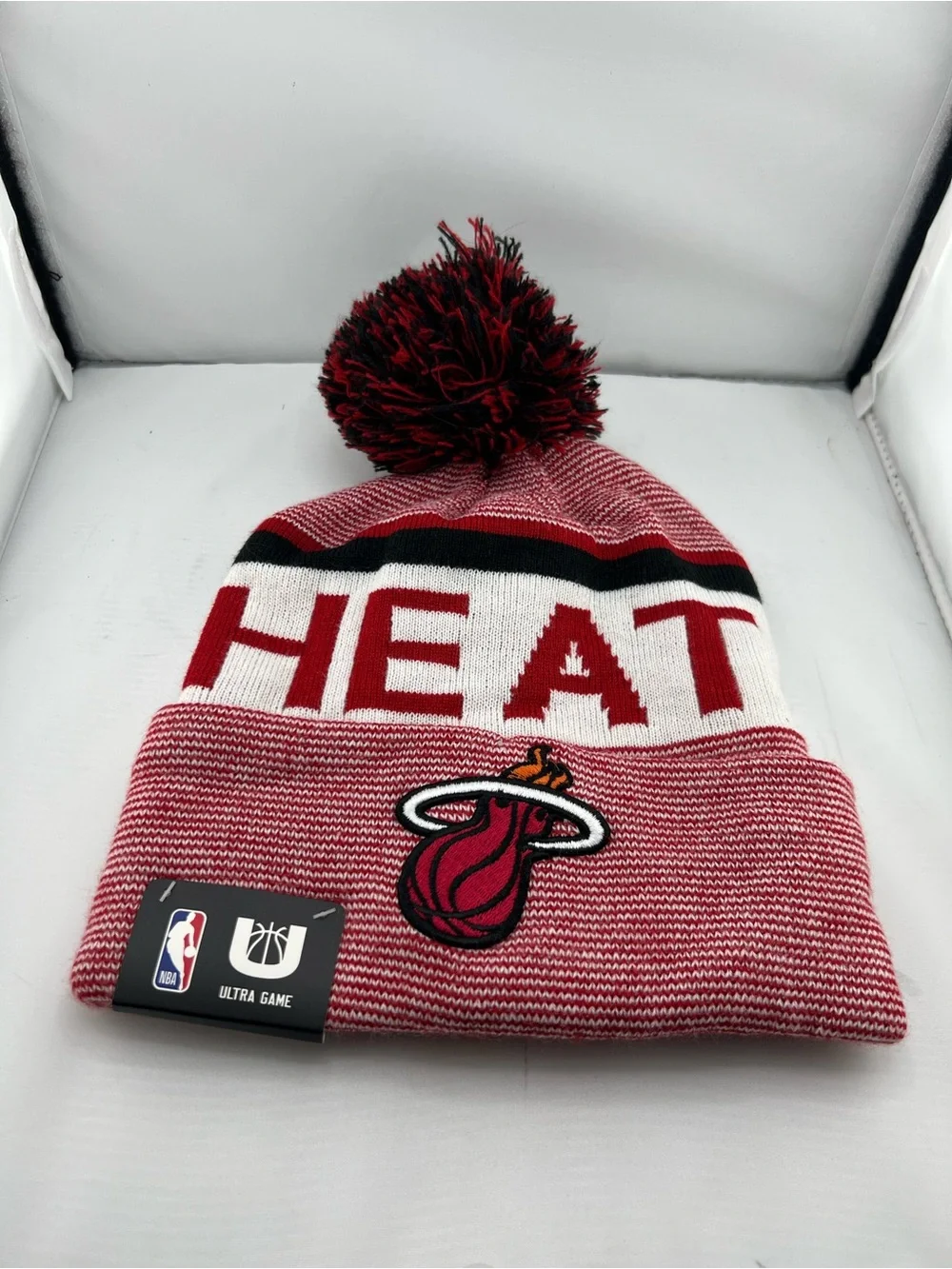 🎁NBA Miami Heat Red, White & Black Pom Beanie